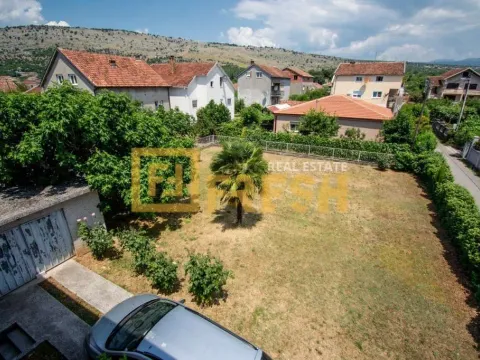 Prodaja, kuća, 214m², Tološi, Podgorica - image 23