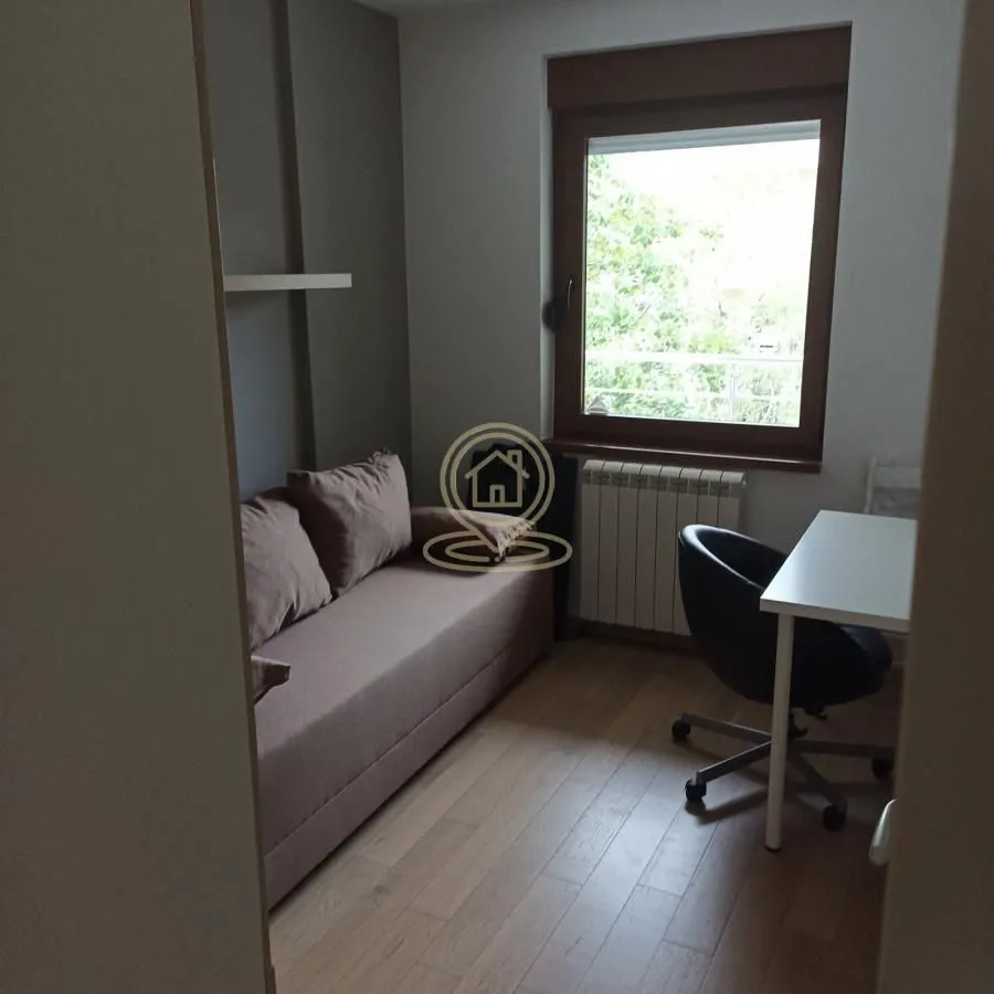 Rent, two bedroom apartment, 37m², Vračar Sve Podlokacije, Beograd
