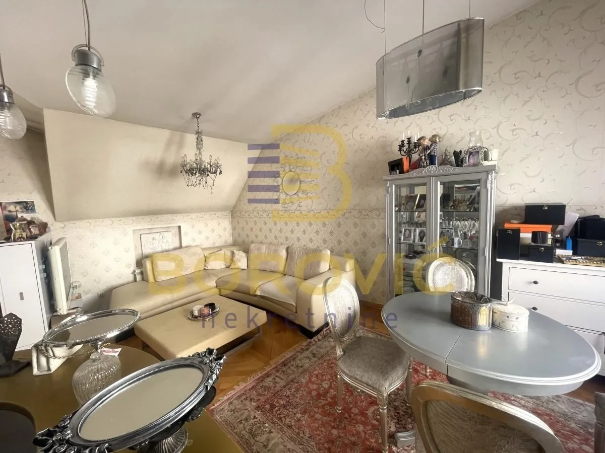 Prodaja, dvosoban stan, 77m², Đeram Pijaca, Beograd