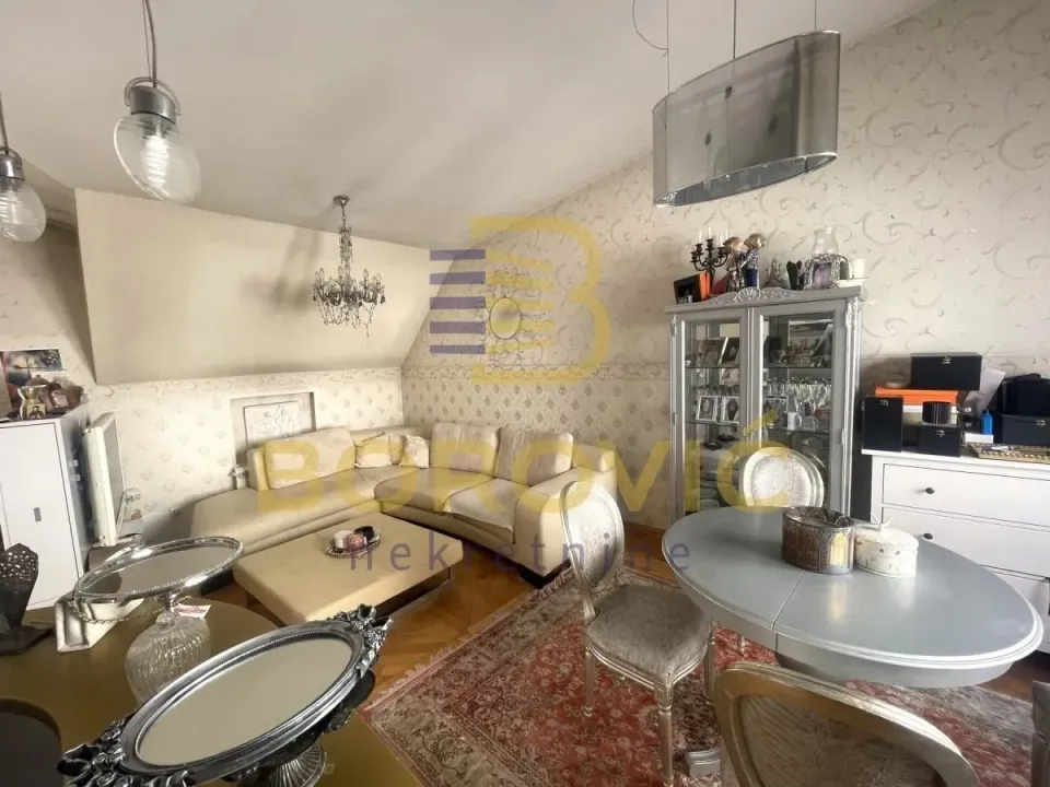 Prodaja, dvosoban stan, 77m², Đeram Pijaca, Beograd