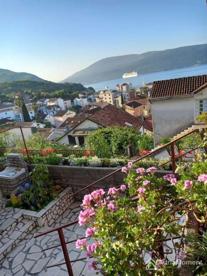 Prodaja, kuća, 222m², Meljine, Herceg Novi