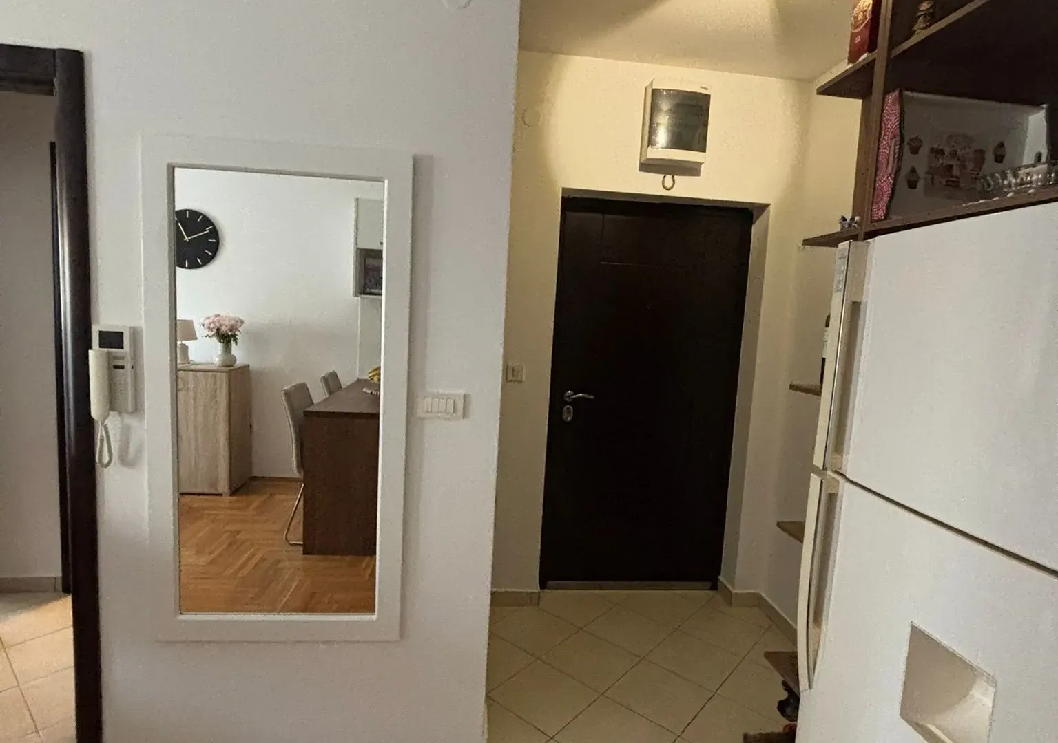 Prodaja, jednosoban stan, 40m², Lazi, Budva