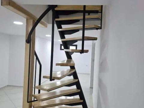 Izdavanje, poslovni prostor, 95m², Pod Goricom, Podgorica - image 20