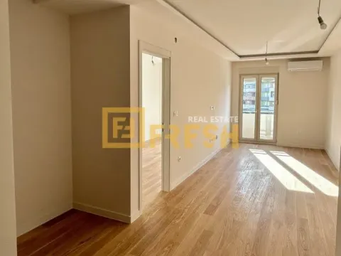 Izdavanje, jednosoban stan, 42m², City Kvart, Podgorica - image 5