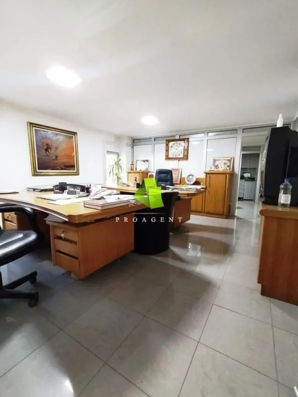 Sale, office space, 109m², Medijana, Niš