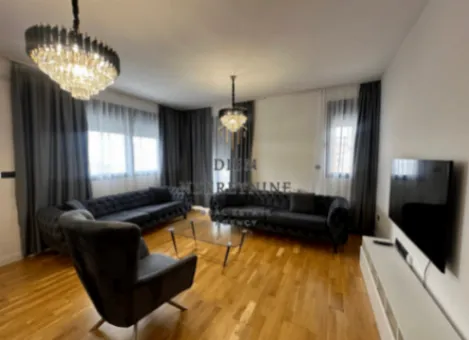 Izdavanje, trosoban stan, 130m², Dalmatinska ulica, Podgorica - image 5