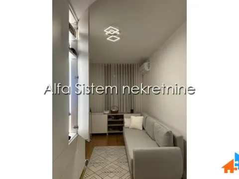 Izdavanje, trosoban stan, 77m², Novi Beograd Blok 63, Novi Beograd Sve Podlokacije - image 11