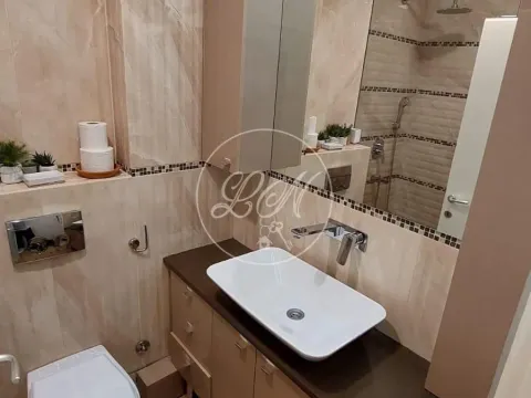 Izdavanje, trosoban stan, 84m², Novi Beograd Blok 64, Novi Beograd Sve Podlokacije - image 15