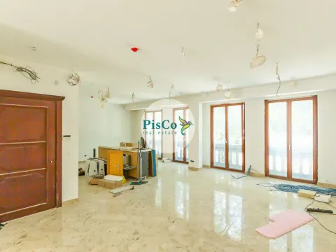 Izdavanje, poslovni prostor, 100m², Centar, Podgorica - image 4