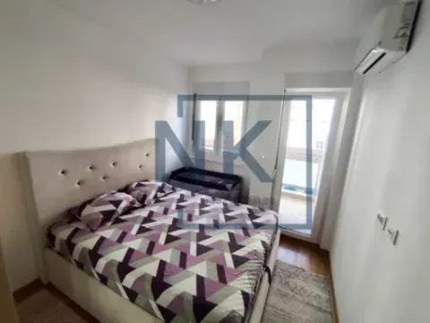 Izdavanje, dvosoban stan, 64m², City Kej, Podgorica - image 5