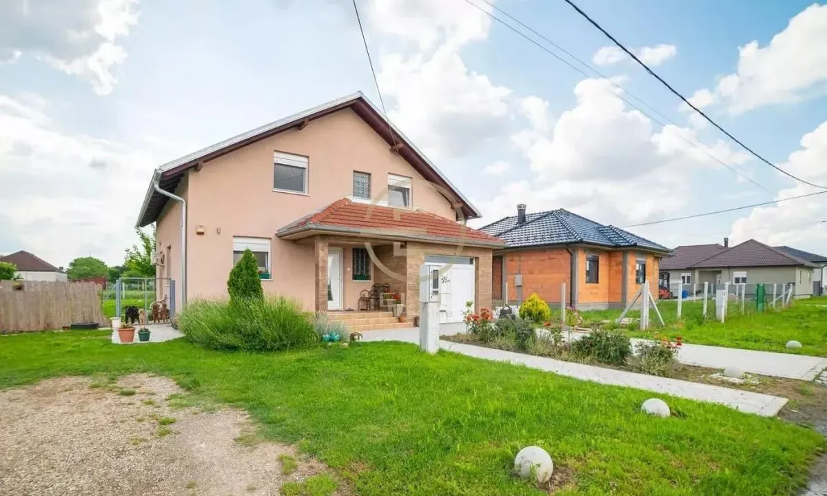 Sale, house, 155m², Futog, Novi Sad Sve Podlokacije