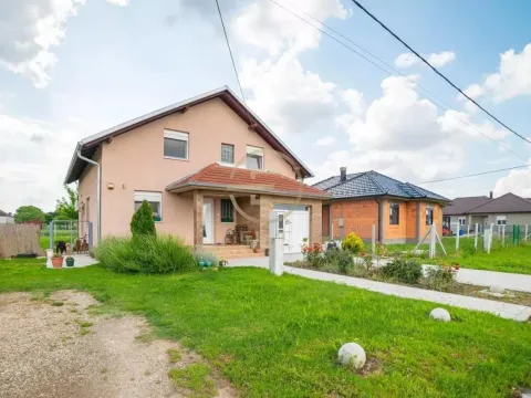 Prodaja, kuća, 155m², Futog, Novi Sad Sve Podlokacije