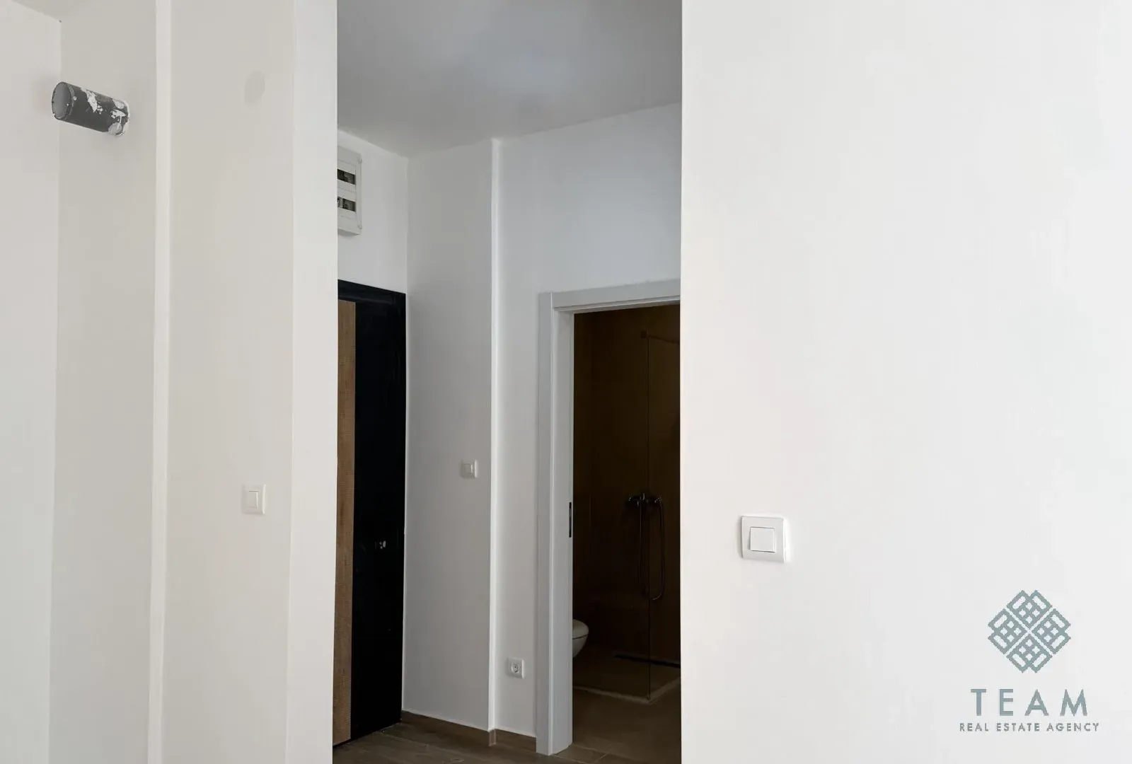 Prodaja, jednosoban stan, 37m², Tološi, Podgorica