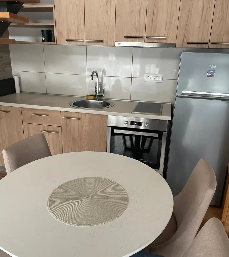 Rent, one bedroom apartment, 45m², Centar, Tivat