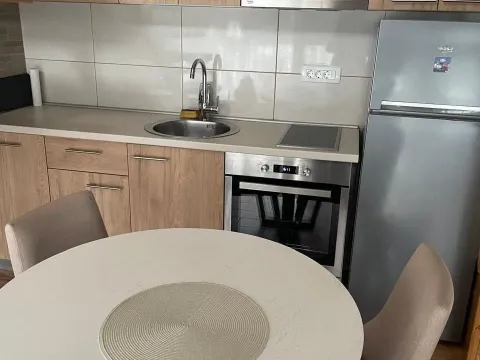 Rent, one bedroom apartment, 45m², Centar, Tivat - image 9