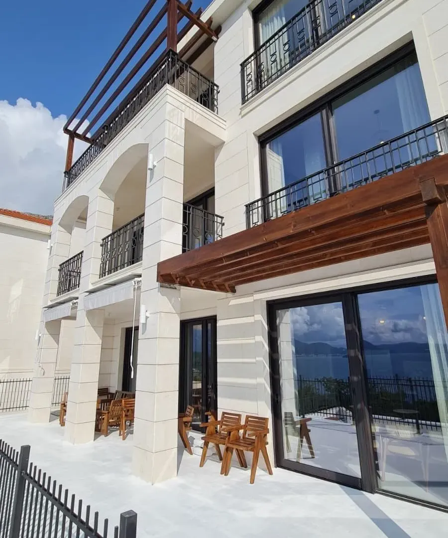 Prodaja, kuća, 280m², Reževići, Budva