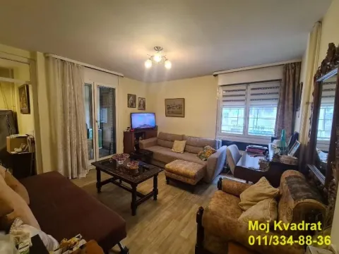 Prodaja, dvosoban stan, 58m², Kalenić Pijaca, Vračar Sve Podlokacije