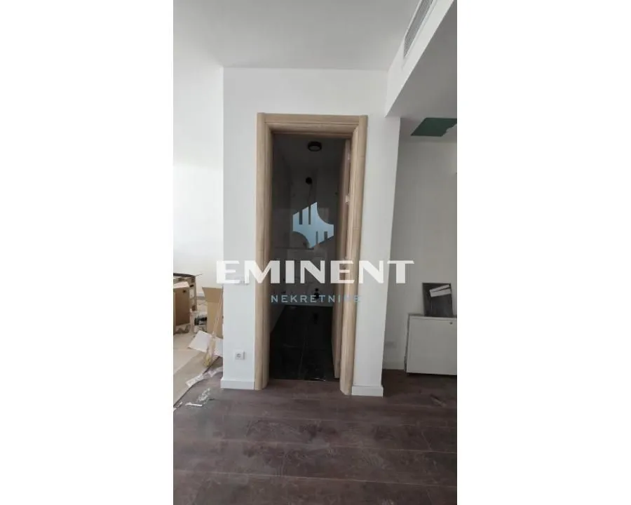 Sale, two bedroom apartment, 80m², Autokomanda, Voždovac Sve Podlokacije