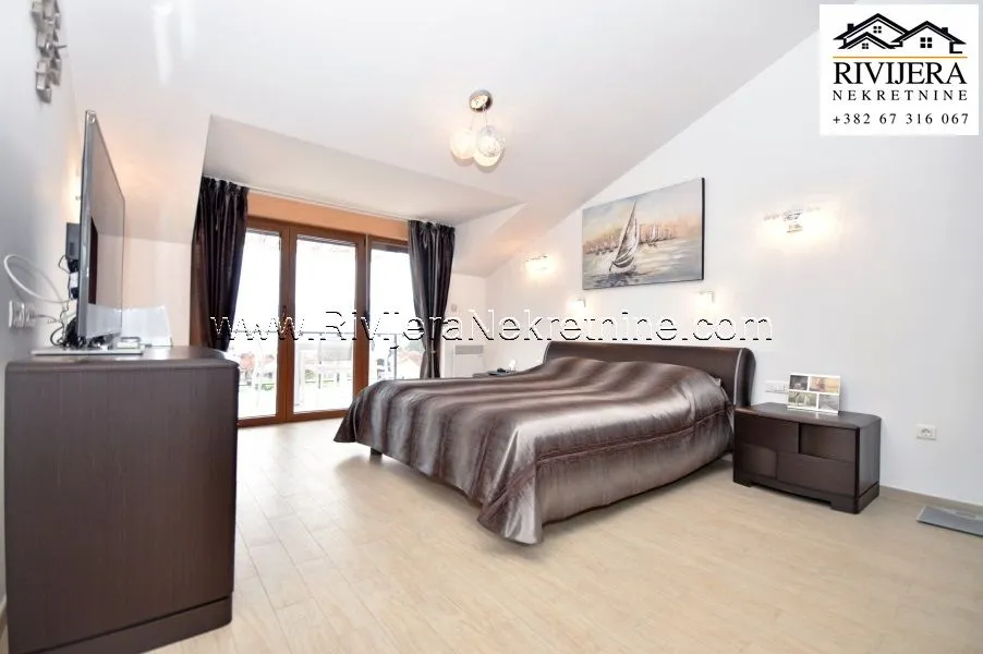 Prodaja, trosoban stan, 102m², Bijela, Herceg Novi