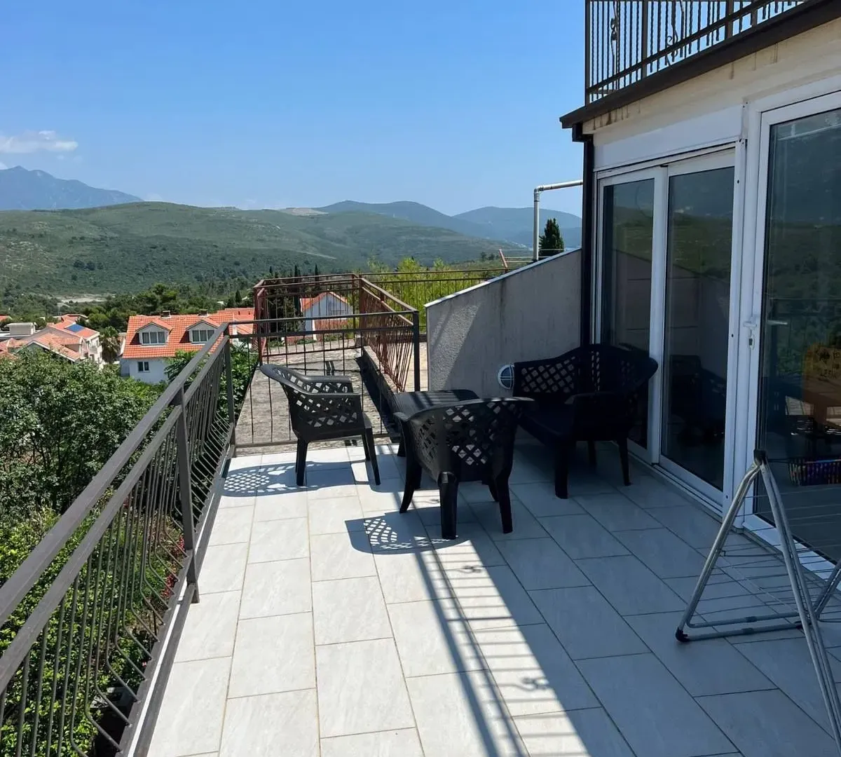 Prodaja, stan, 56m², Tivat, Crna Gora