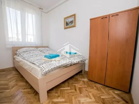 Izdavanje, trosoban stan, 97m², Stari Grad, Beograd - image 13