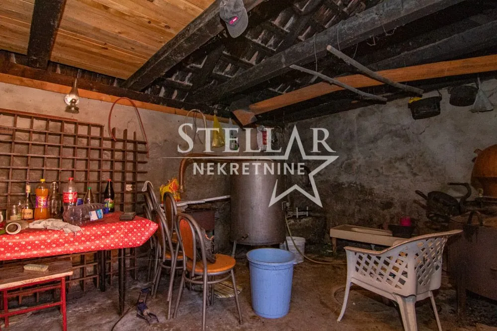 Izdavanje, kuća, 73m², Kuči, Podgorica