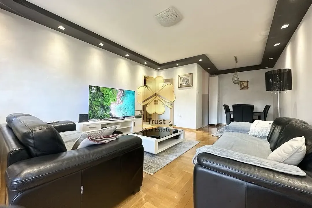 Izdavanje, dvosoban stan, 80m², Preko Morače, Podgorica