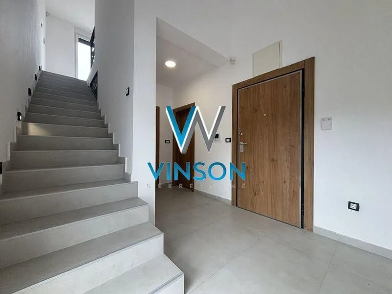 Prodaja, četvorosoban stan, 124m², Sremska Kamenica, Petrovaradin