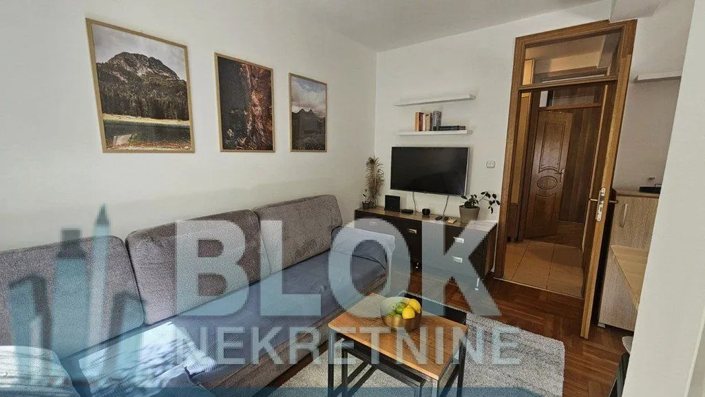 Rent, one bedroom apartment, 40m², Centar, Podgorica