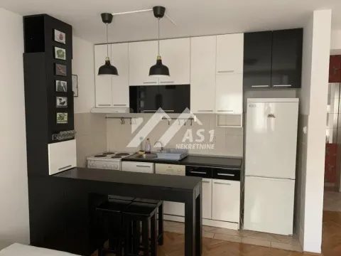 Izdavanje, jednosoban stan, 42m², Centar, Novi Sad - image 5
