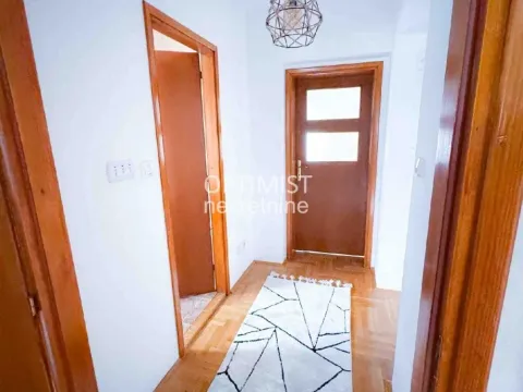 Rent, two bedroom apartment, 59m², Južni Bulevar, Vračar Sve Podlokacije - image 12