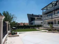 Izdavanje, kuća, 1400m², Savski Venac, Beograd - image 2