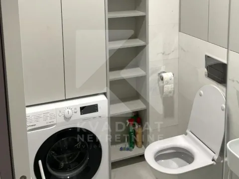 Izdavanje, jednosoban stan, 53m², Central Point, Podgorica - image 15