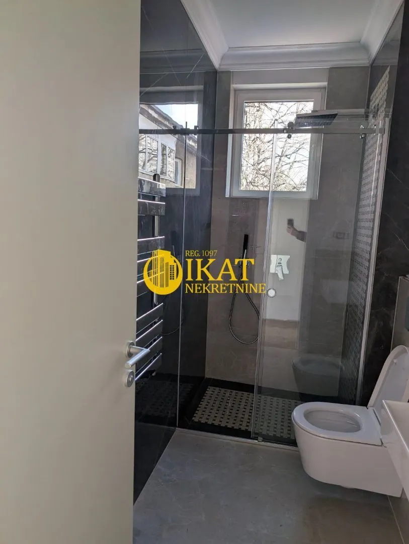 Prodaja, četvorosoban stan, 149m², Vračar Centar, Vračar Sve Podlokacije