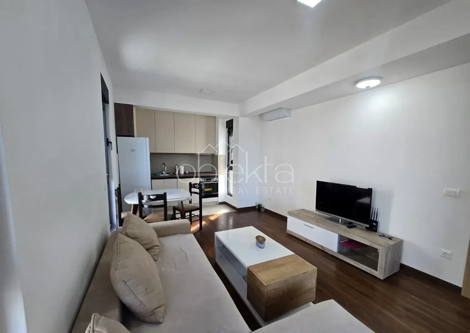 Rent, two bedroom apartment, 60m², Tivat, Crna Gora