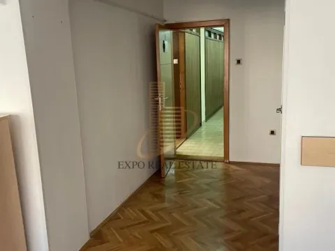 Izdavanje, poslovni prostor, 106m², Bulevar Oslobodjenja, Novi Sad Sve Podlokacije - image 3