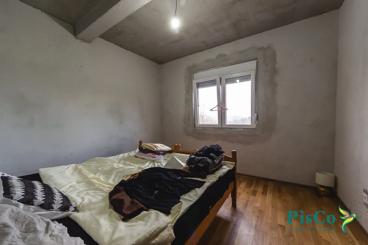Sale, house, 300m², Bar, Crna Gora