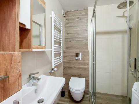 Sale, three bedroom apartment, 70m², Autokomanda, Voždovac Sve Podlokacije - image 12