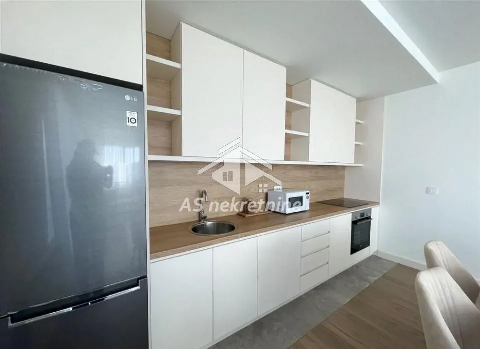 Rent, three bedroom apartment, 94m², Savski Venac, Beograd