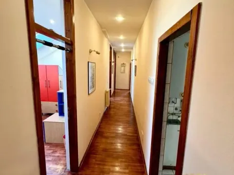 Rent, apartment, 200m², Stari Grad, Beograd - image 15