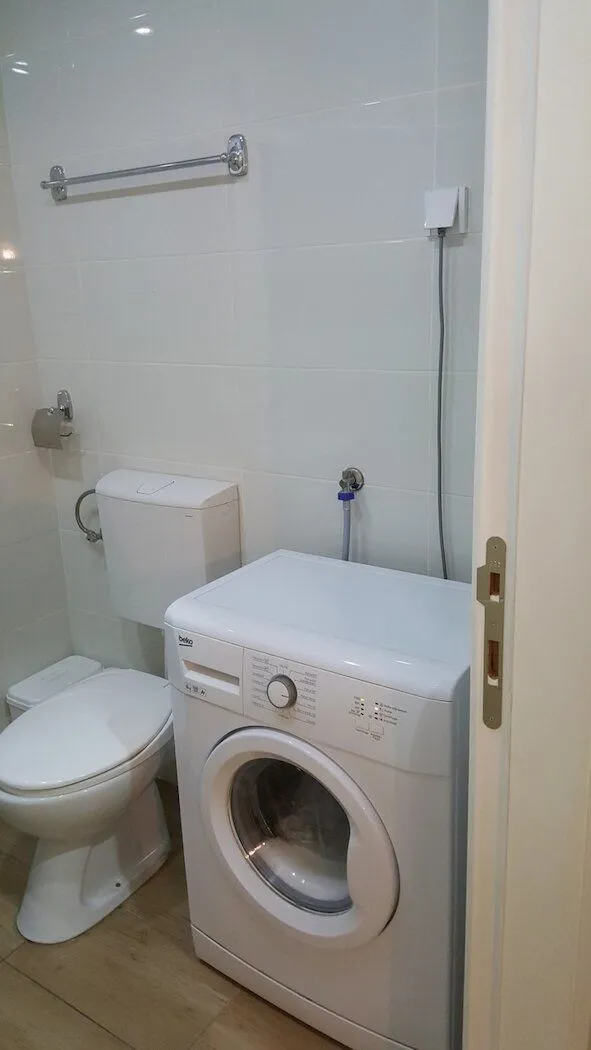 Izdavanje, jednosoban stan, 27m², Banatić, Novi Sad Sve Podlokacije