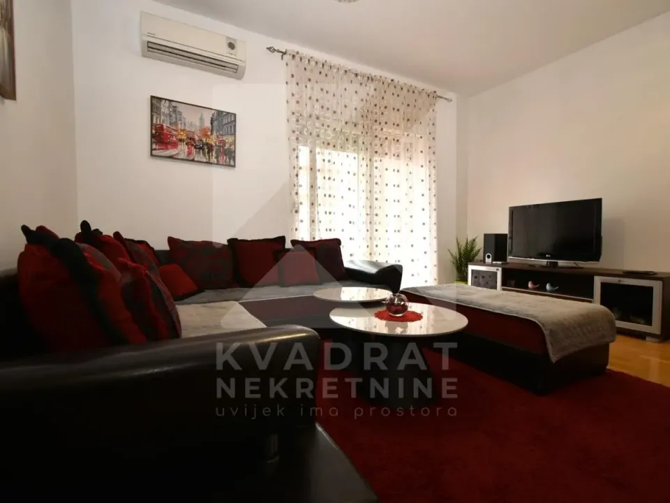 Rent, two bedroom apartment, 74m², City Kvart, Podgorica