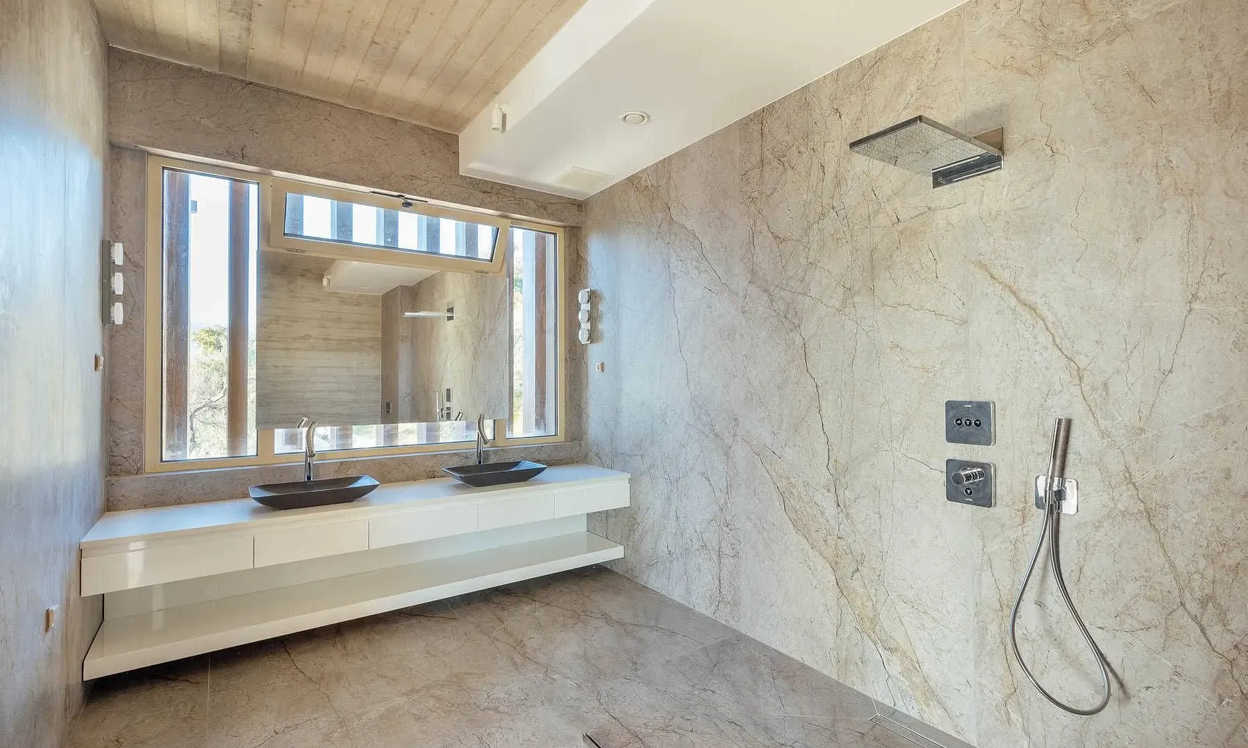 Sale, house, 1400m², Kotor, Crna Gora
