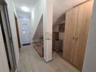 Izdavanje, dvosoban stan, 70m², Momišići, Podgorica - image 14