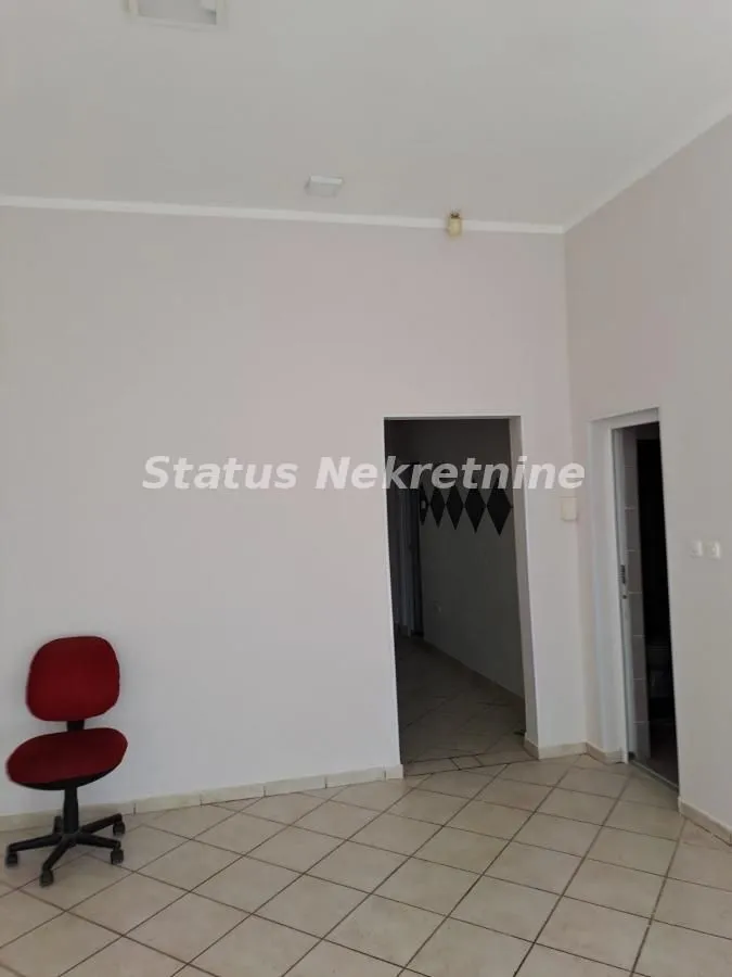 Rent, office space, 50m², Satelit, Novi Sad Sve Podlokacije