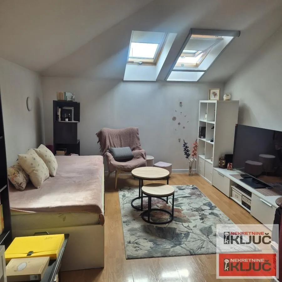 Prodaja, garsonjera, 24m², Novo naselje, Novi Sad