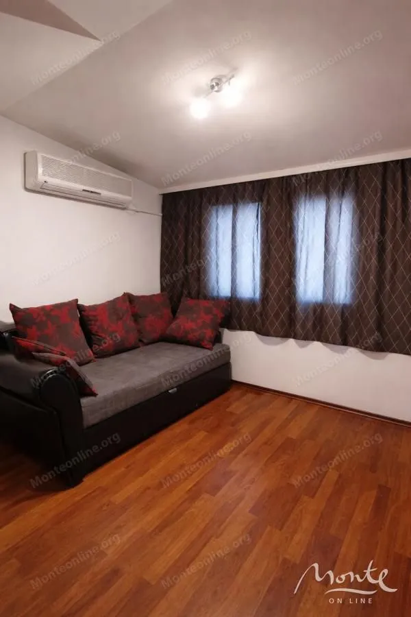 Prodaja, trosoban stan, 67m², Centar, Podgorica