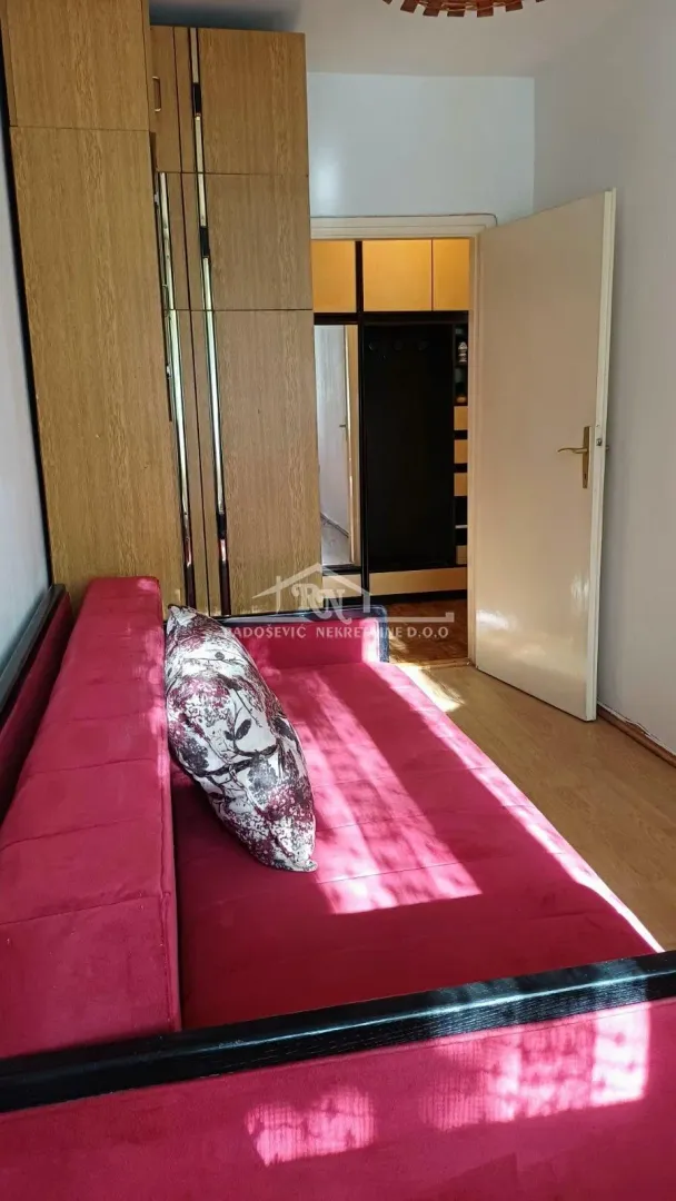 Rent, one bedroom apartment, 40m², Banovo Brdo, Beograd
