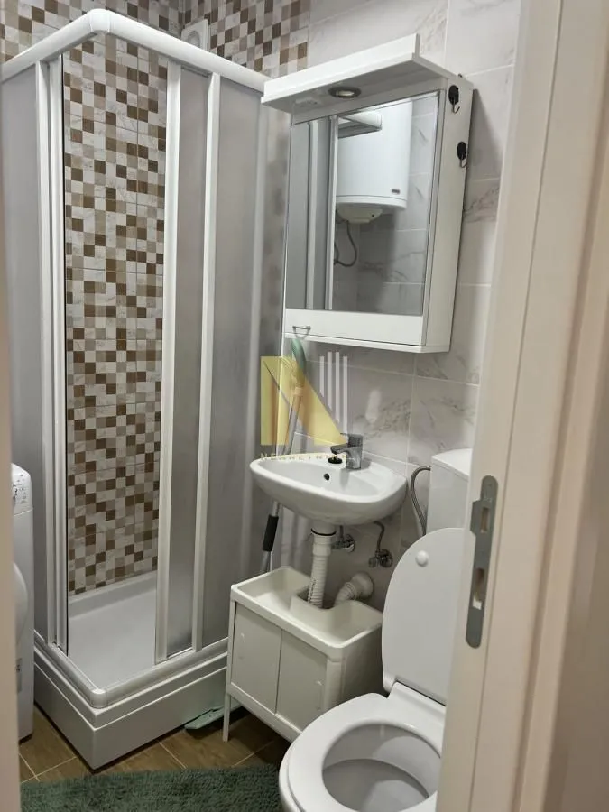 Izdavanje, dvosoban stan, 33m², Liman 2, Novi Sad Sve Podlokacije