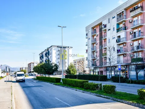 Izdavanje, poslovni prostor, 1600m², Tuški Put, Podgorica - image 2